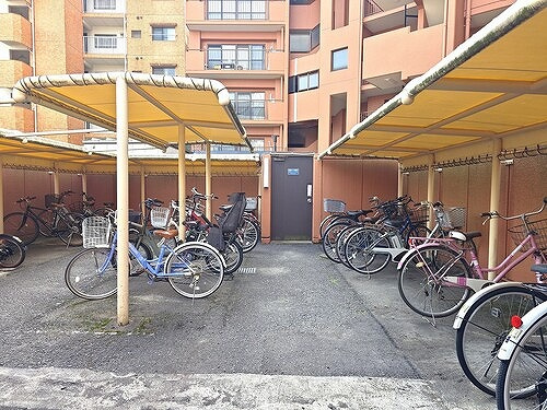 ライオンズマンション尾頭橋のその他|駐輪場