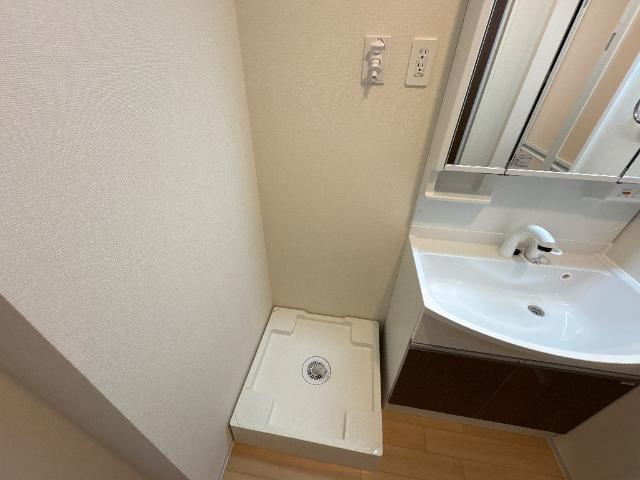 プライムローズのその他|洗濯機置場