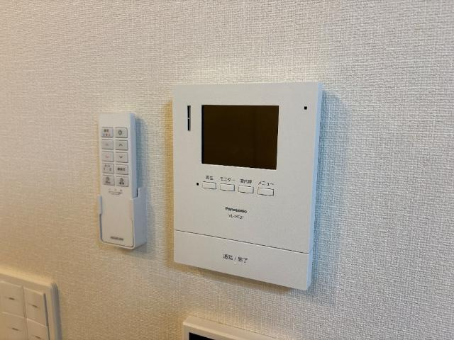 プライムローズの内装|カメラ付インターホン