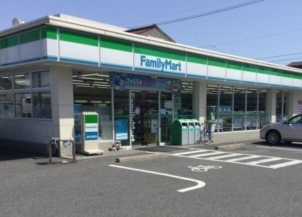 ネオサイトの周辺|ファミリーマートまで100m