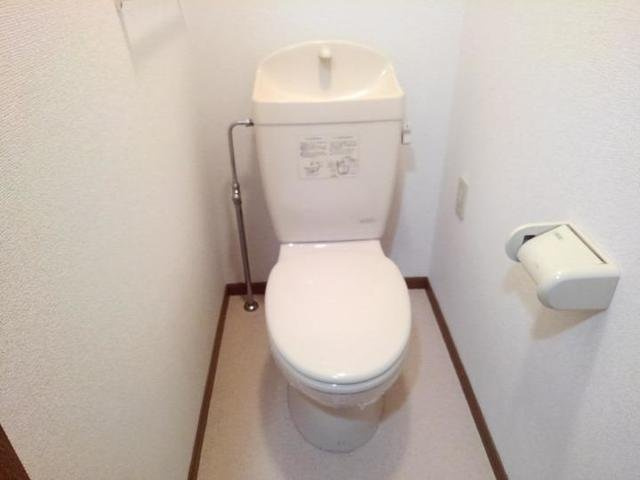 アンテノールのトイレ