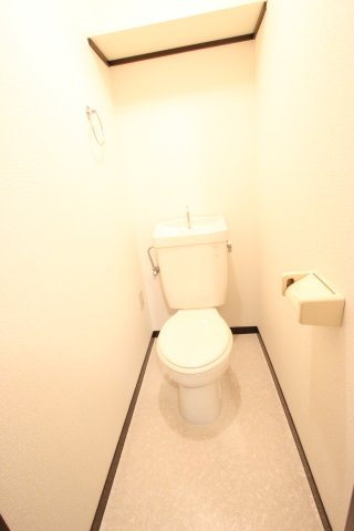 シェルコート高畑のトイレ