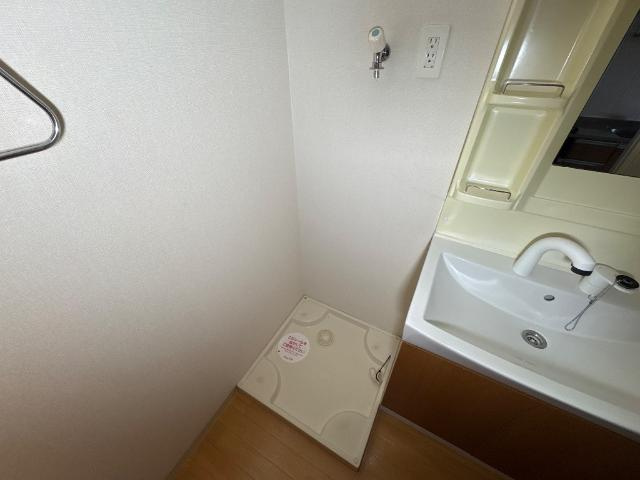 ラビエールのその他|洗濯機置場