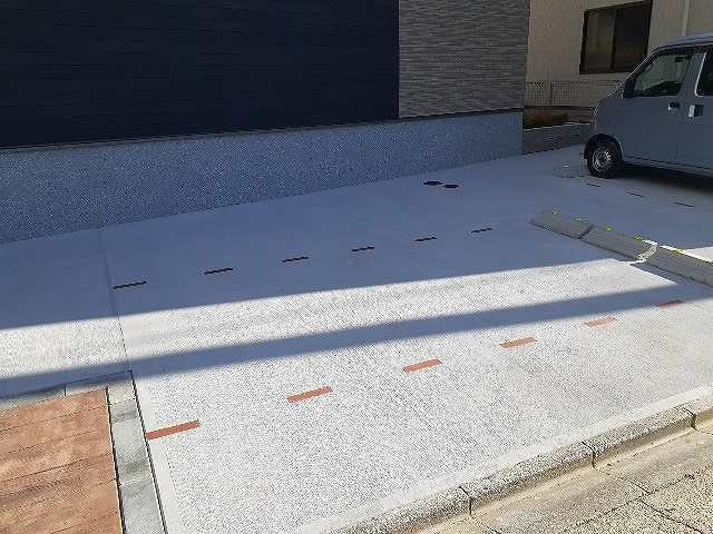 ファミール丹後Ⅱの駐車場