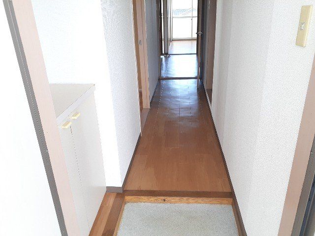 スカイハイツの玄関
