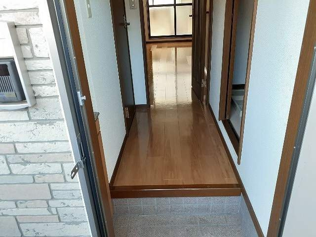 シューネスの玄関