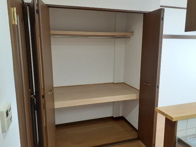 シューネスの収納