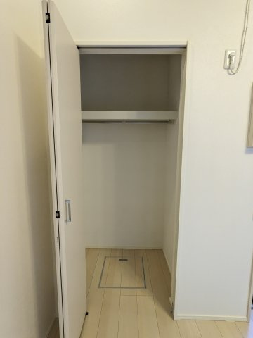 ハーモニーテラス西日置の収納|クローゼット