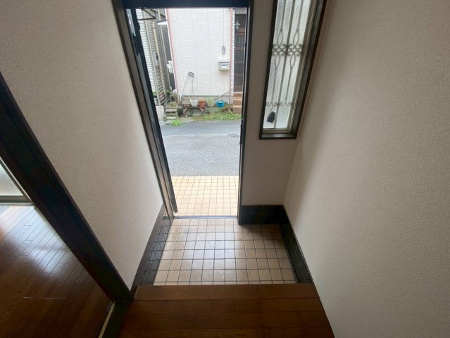 TOMOハウスの玄関