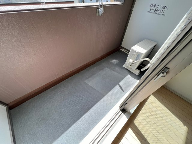 アーデンタワー西本町のバルコニー