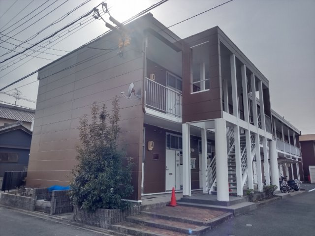レオパレス八百島の外観