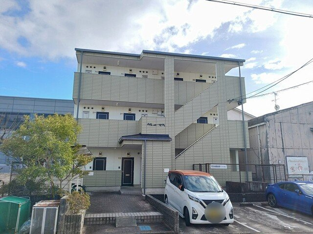 リヴェールマキ