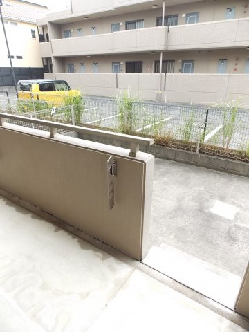 レージュ桔梗平の庭
