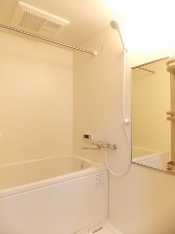 レージュ桔梗平の浴室