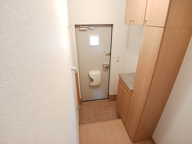 ジェネシスⅠの玄関