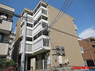 レオパレスヴェローチェの外観