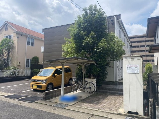 レオパレスヴェルデ高島の外観