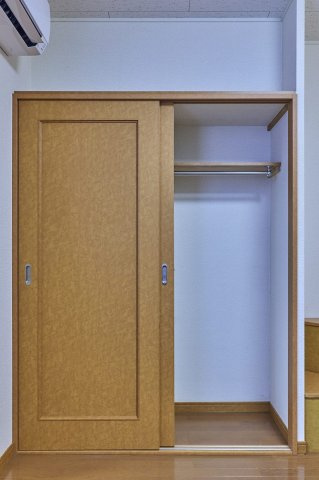 レオパレスヴェルデ高島の内装