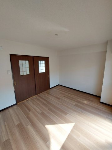 グランパス１８の洋室