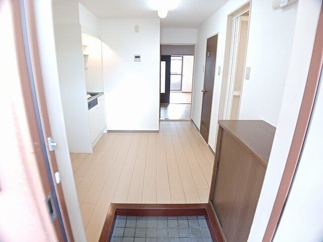 第２メゾンあらかわの玄関