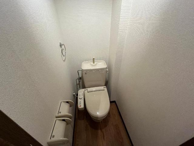 コーポ清和のトイレ|シャワー付トイレ