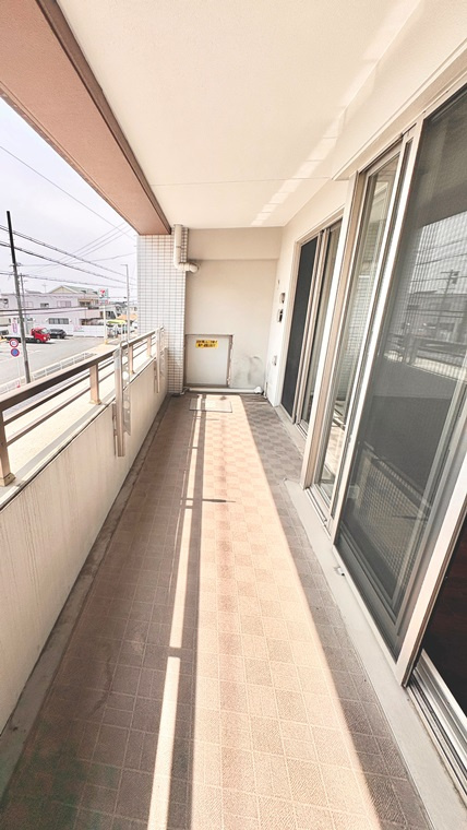グランザ植田本町のバルコニー
