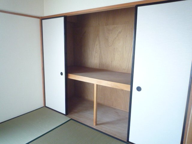 グランドステージNAKANOの収納|※別部屋のお写真で、現況優先と致します。