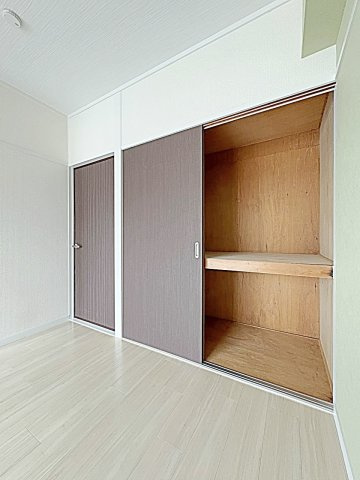 中町田ビルの収納