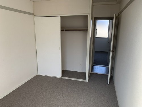 レオパレス吉根の内装|2Fクローゼット