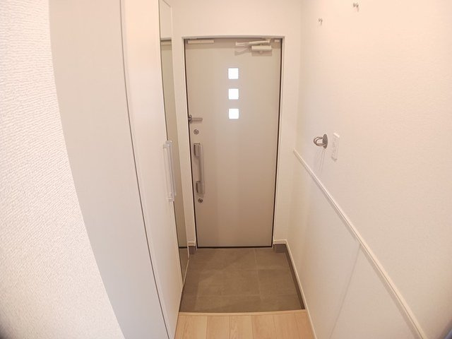 コンフォール　モリタカの玄関
