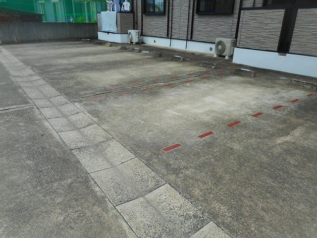 Ｉ・Ｆｉｅｌｄ　Ｂの駐車場