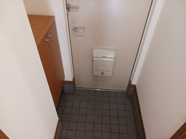 シャローゼ２の玄関
