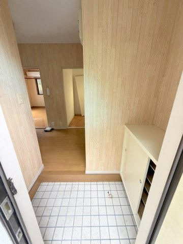 フレグランス日高の玄関
