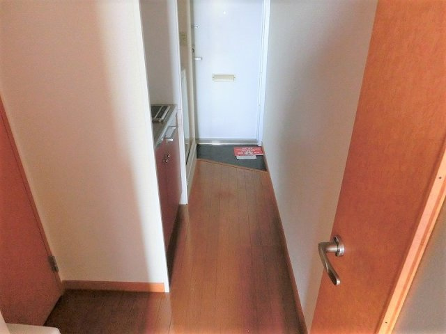レオパレス天白の玄関