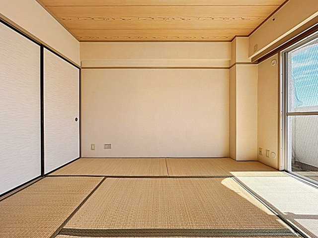 水野マンションの和室