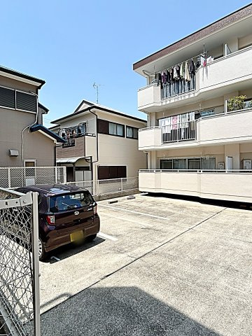 児玉ビル（池場）の駐車場