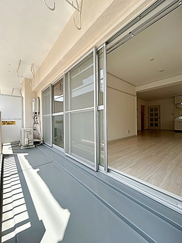 児玉ビル（池場）のバルコニー