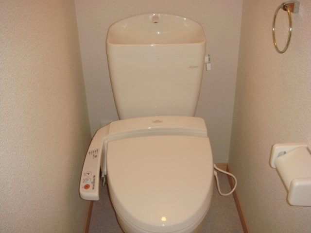 レオネクスト川西のその他|温水洗浄便座付き