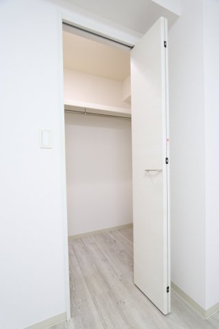 コンフォルトの収納|6帖の洋室収納になります