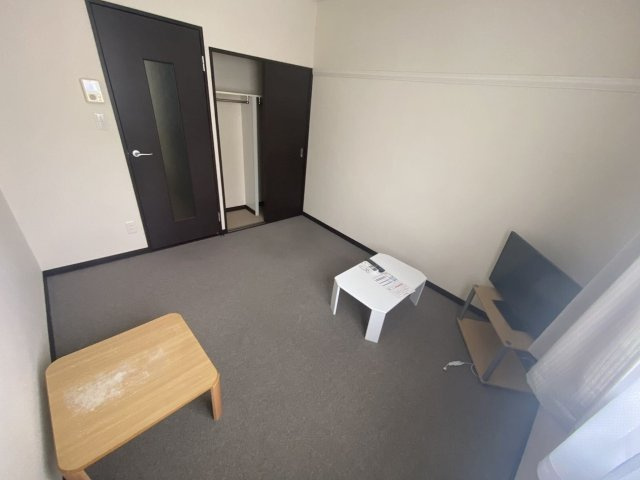 レオネクスト池場の居間・リビング