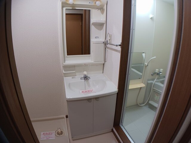 シャロ－ゼＩの洗面所