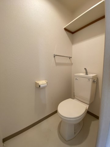 アズーリのトイレ