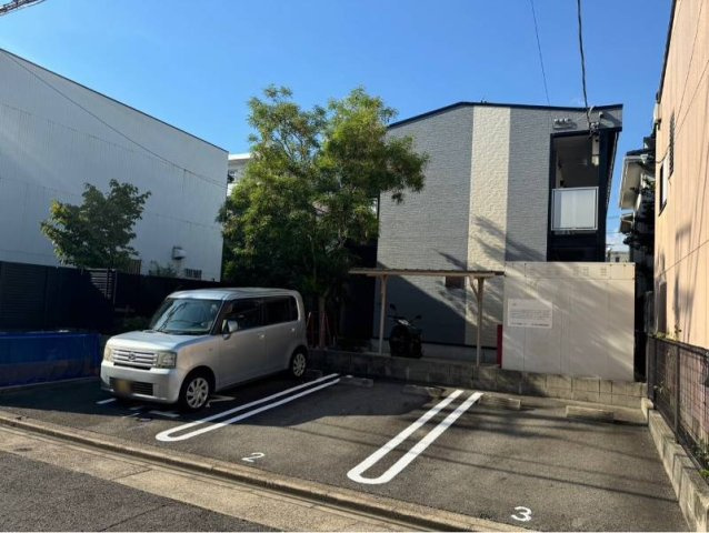 レオパレス鶴田の外観