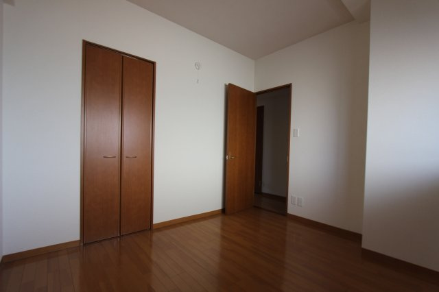 ディアコートの洋室|※別部屋のお写真で、現況優先と致します。