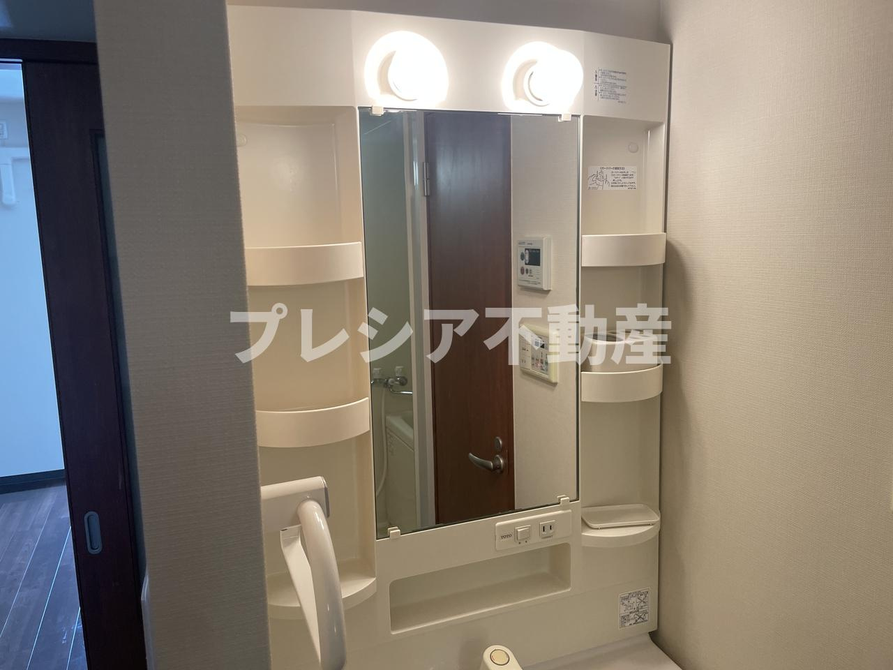 ベルファーム甲子園の独立洗面台