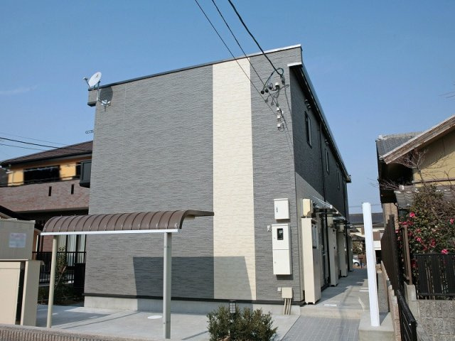 レオパレスリヴァーの外観