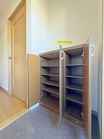 レージュ至来の収納
