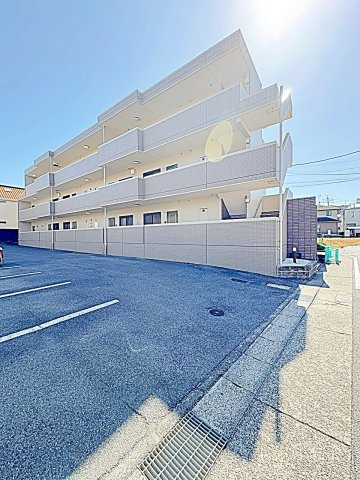 レージュ至来の外観