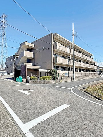 レージュ至来の外観