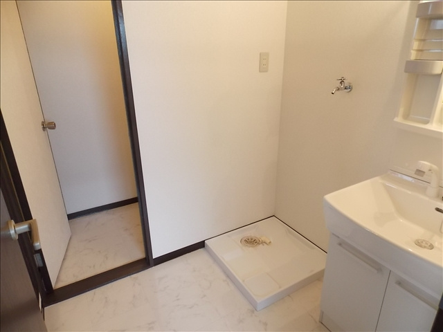 中町田ビルの洗面所